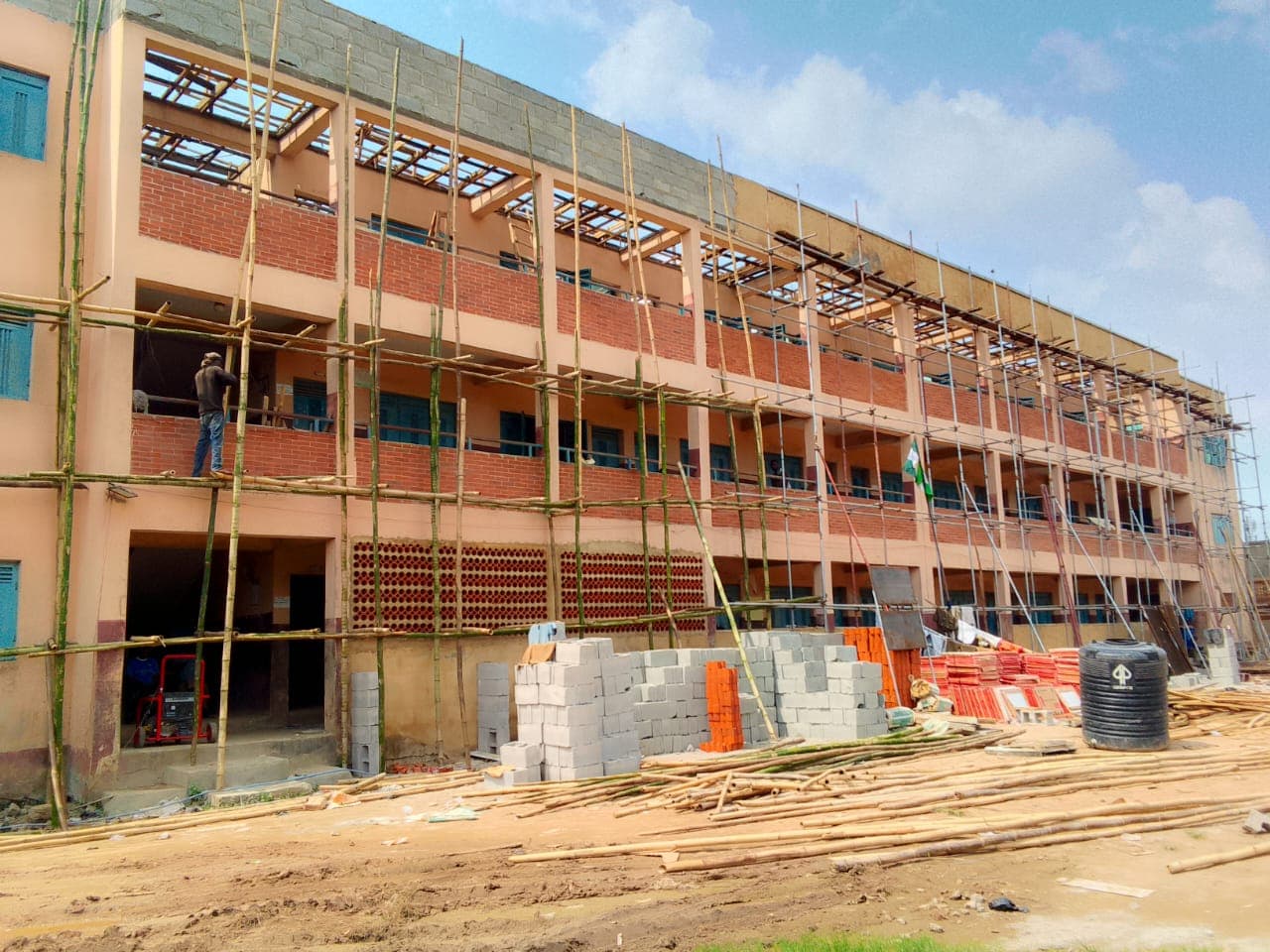 CONSTRUCTION AND RENOVATION OF PRIMARY SCHOOLS IN AGEGE LOCAL GOVERNMENT: