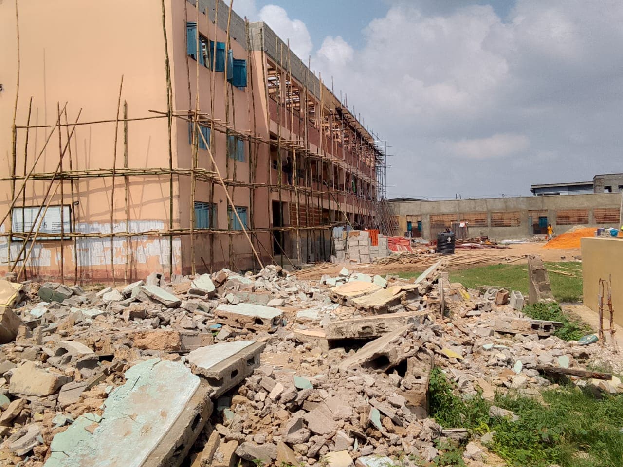 CONSTRUCTION AND RENOVATION OF PRIMARY SCHOOLS IN AGEGE LOCAL GOVERNMENT: