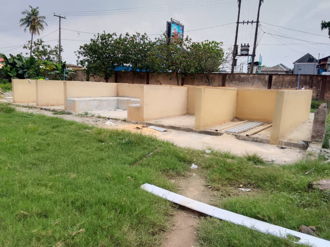 CONSTRUCTION AND RENOVATION OF PRIMARY SCHOOLS IN AGEGE LOCAL GOVERNMENT: