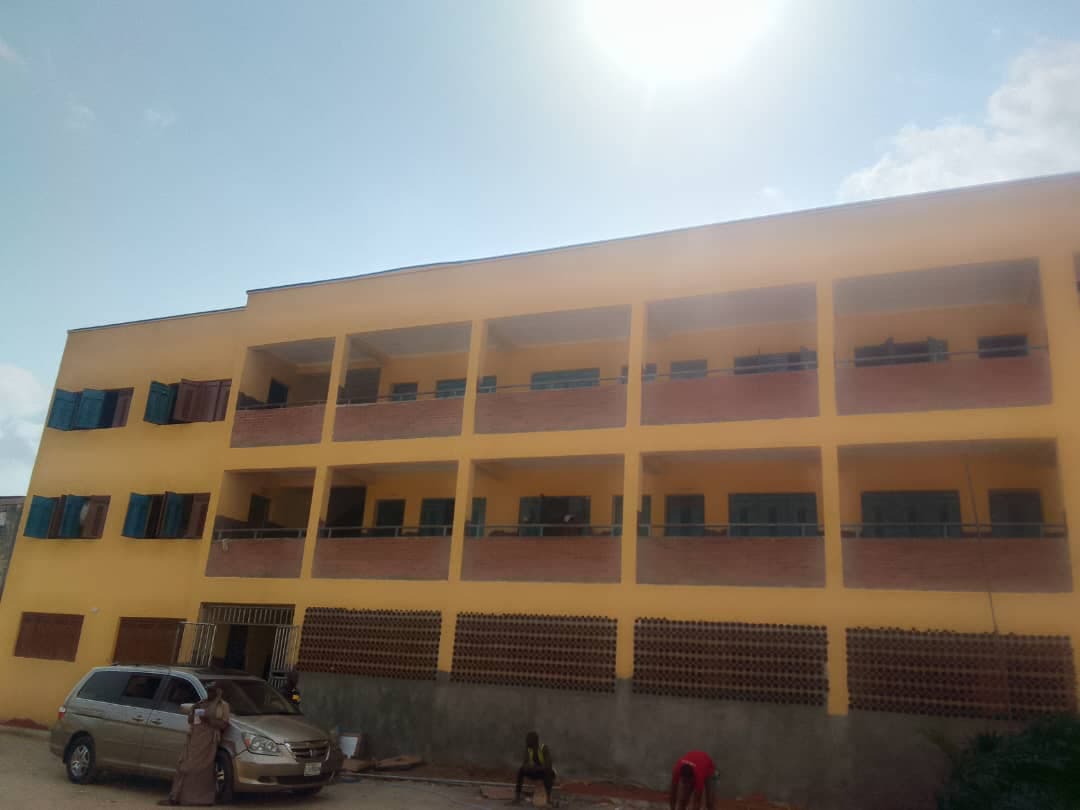 CONSTRUCTION AND RENOVATION OF PRIMARY SCHOOLS IN AGEGE LOCAL GOVERNMENT:
