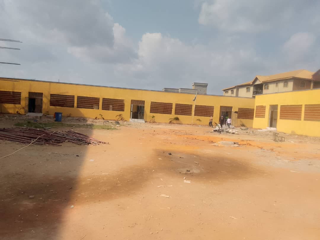 CONSTRUCTION AND RENOVATION OF PRIMARY SCHOOLS IN AGEGE LOCAL GOVERNMENT: