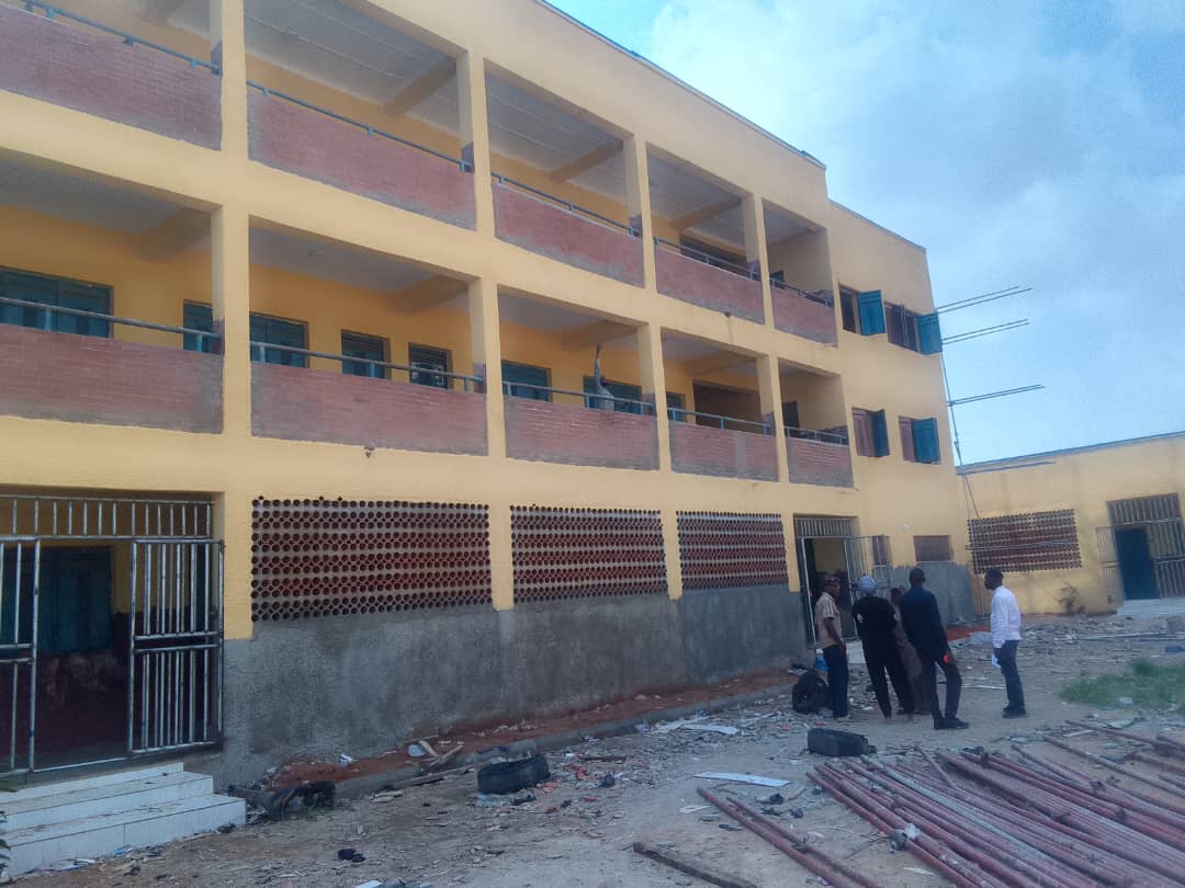 CONSTRUCTION AND RENOVATION OF PRIMARY SCHOOLS IN AGEGE LOCAL GOVERNMENT: