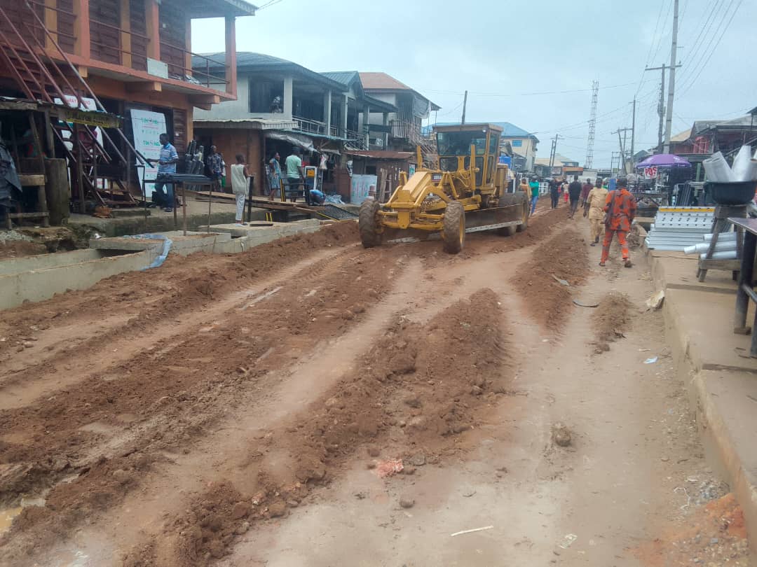 Construction of road and drainage at Ifelodun street, Agege