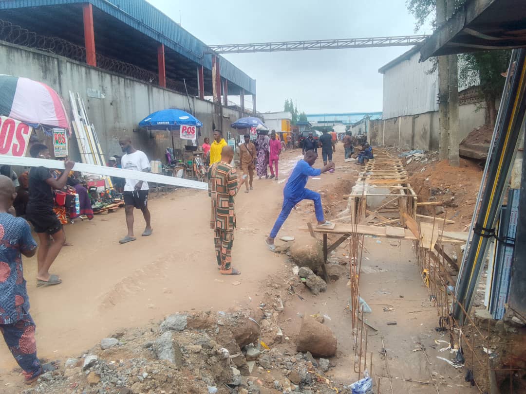 Construction of road and drainage at Ifelodun street, Agege