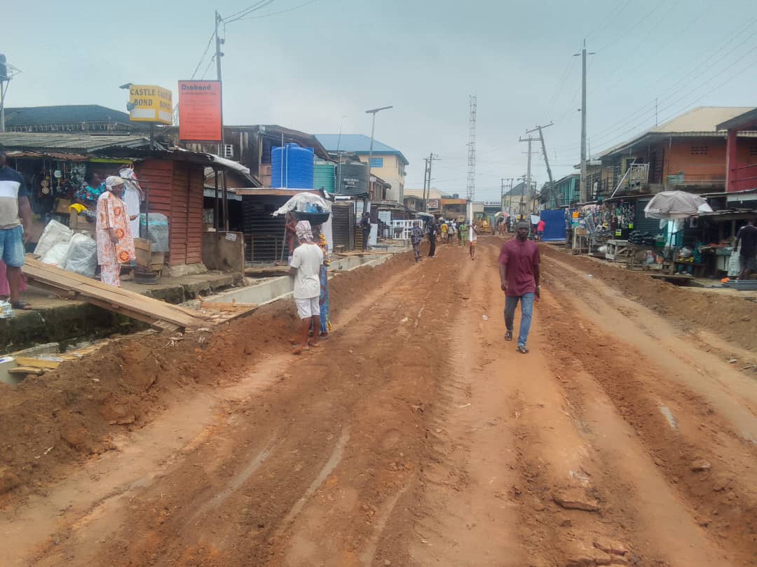 Construction of road and drainage at Ifelodun street, Agege