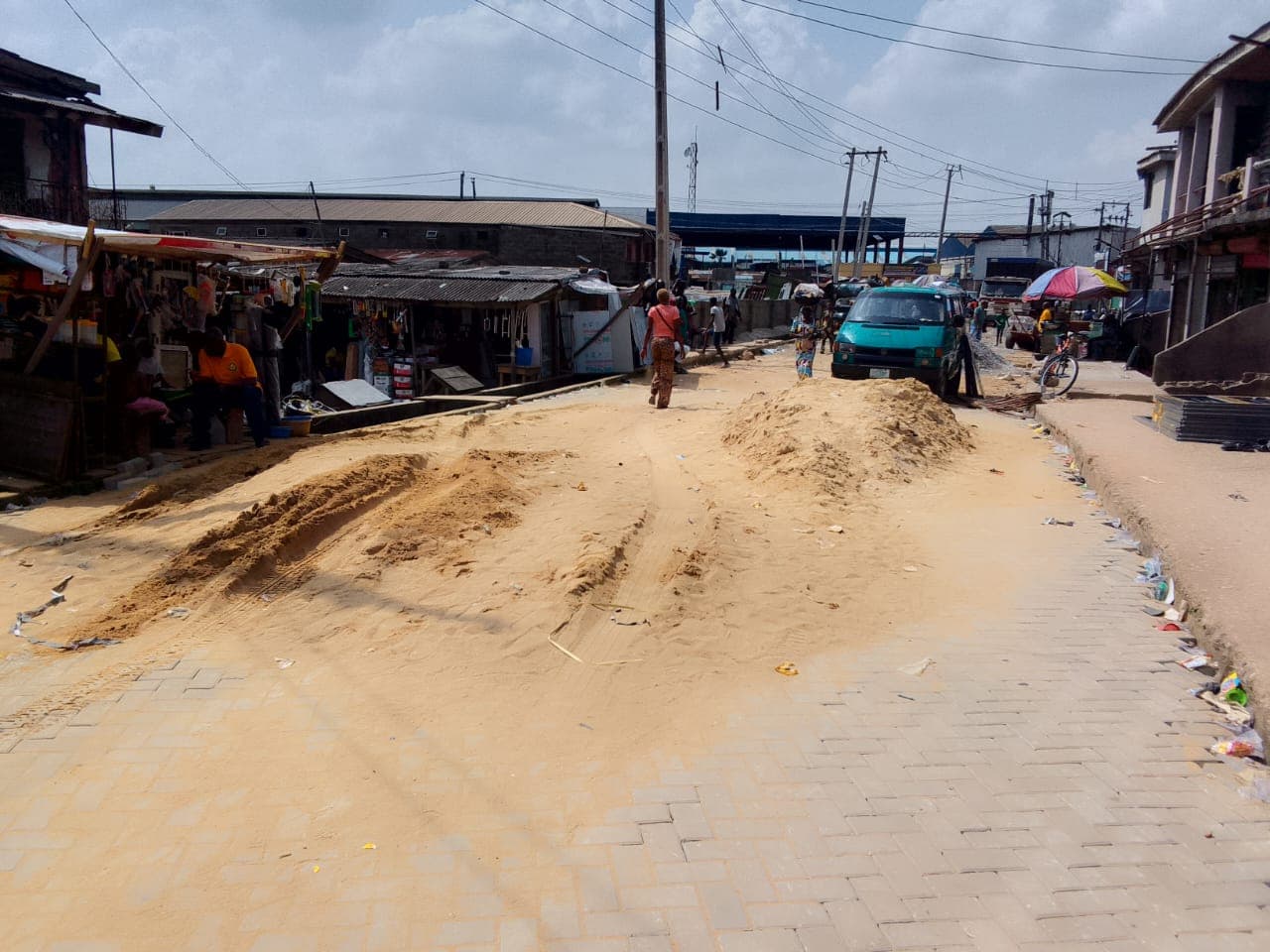 Construction of road and drainage at Ifelodun street, Agege