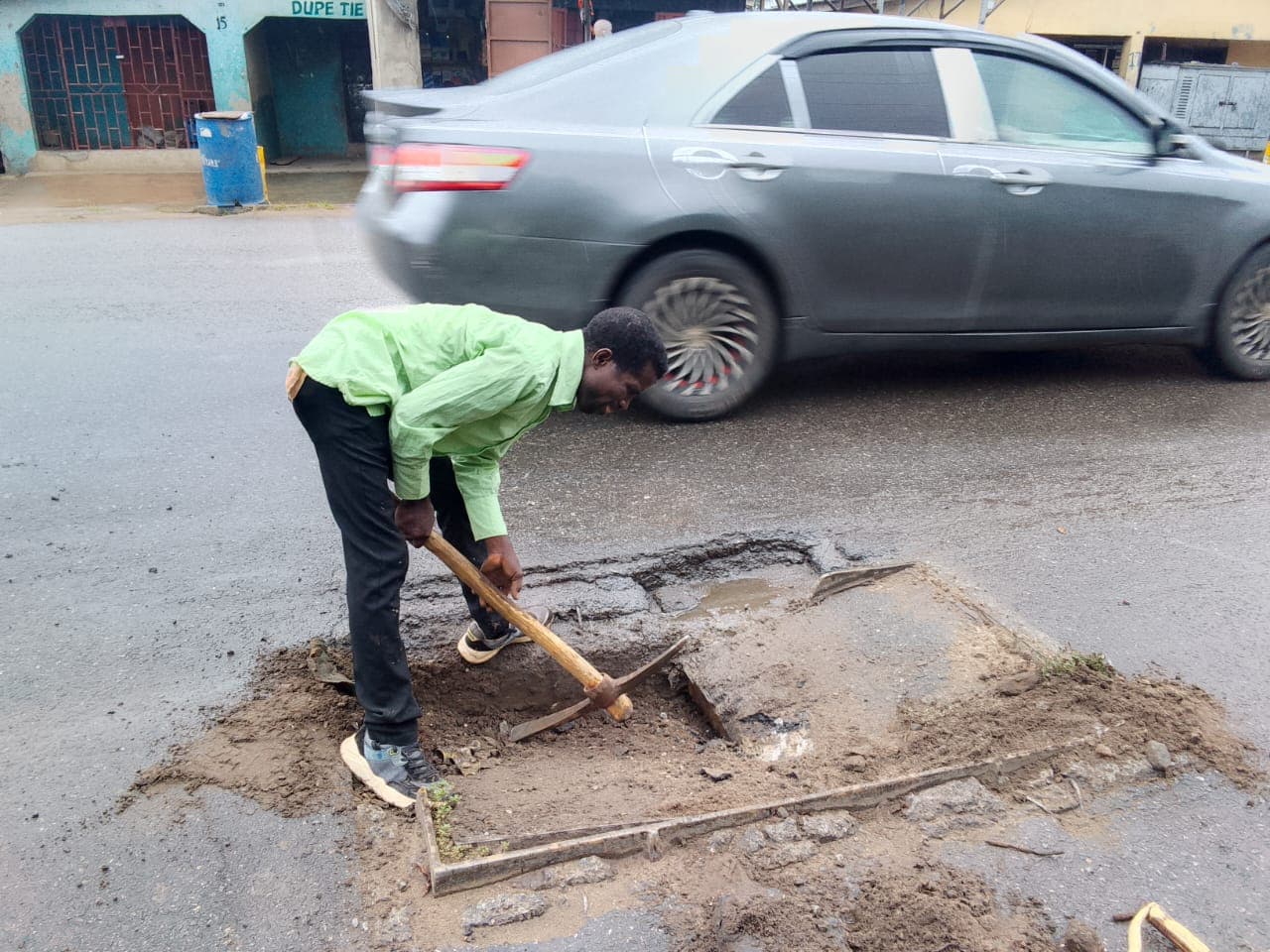 Rehabilitation of road at Akilo road, Agege