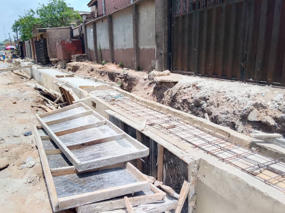 Construction of road and drainage, Ajakaiye street