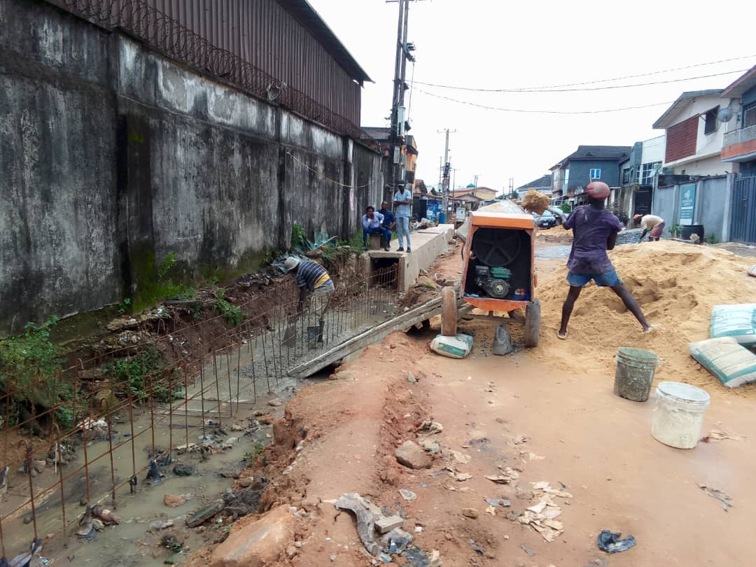 Construction of road and drainage, Ajakaiye street