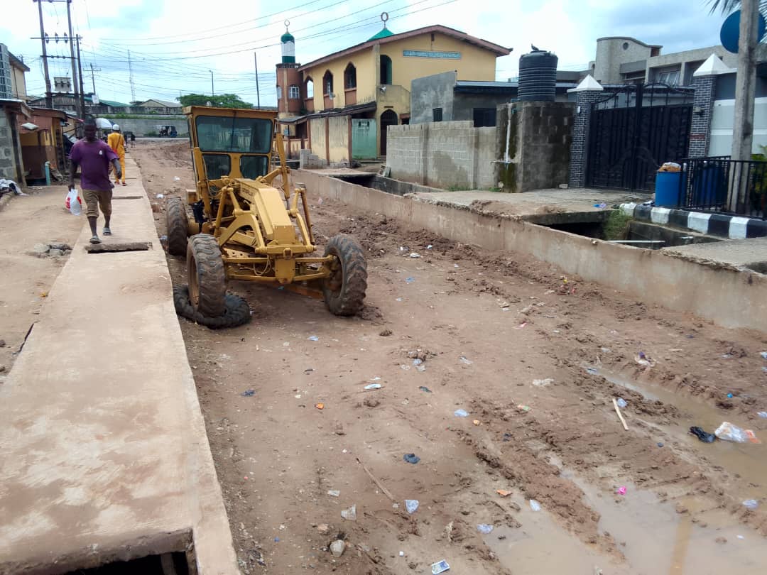 Construction of road and drainage, Ajakaiye street