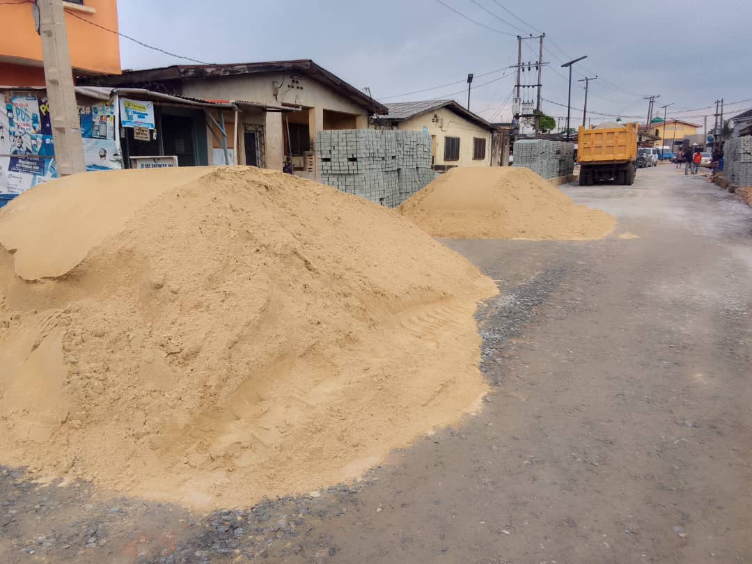 Construction of road and drainage, Ajakaiye street