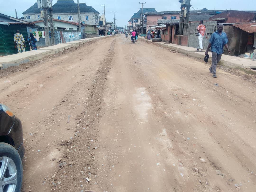Construction of Road and drainage at Alowonle street