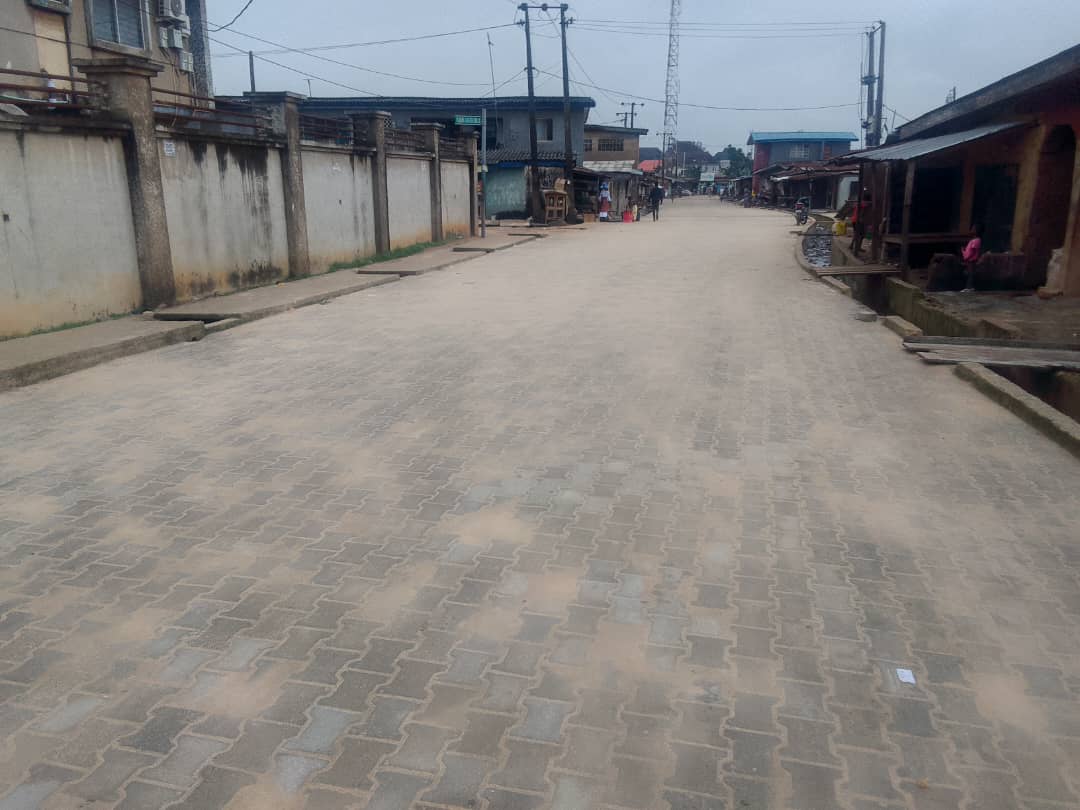 Construction of Road and drainage at Alowonle street