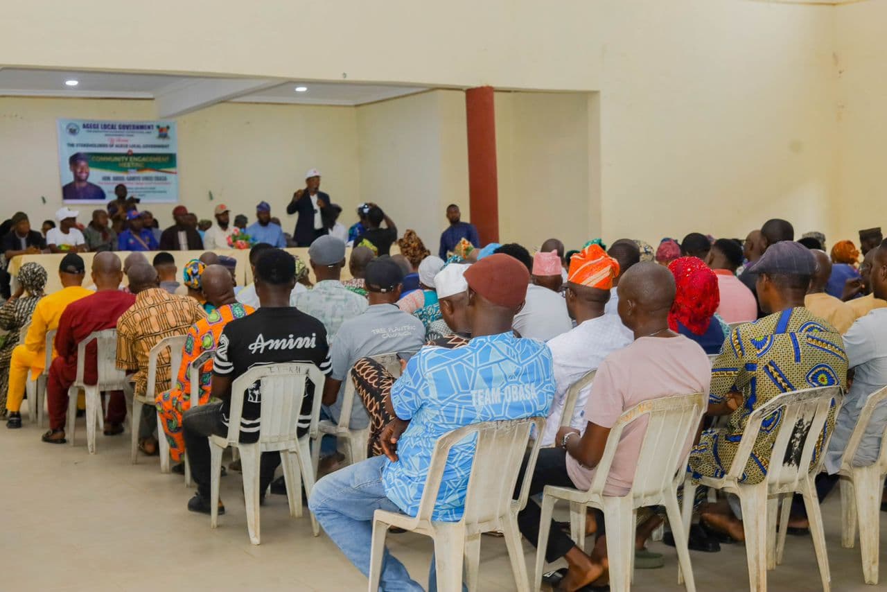 AGEGE LG HOLDS COMMUNITY ENGAGEMENT ON SECURITY & SANITATION