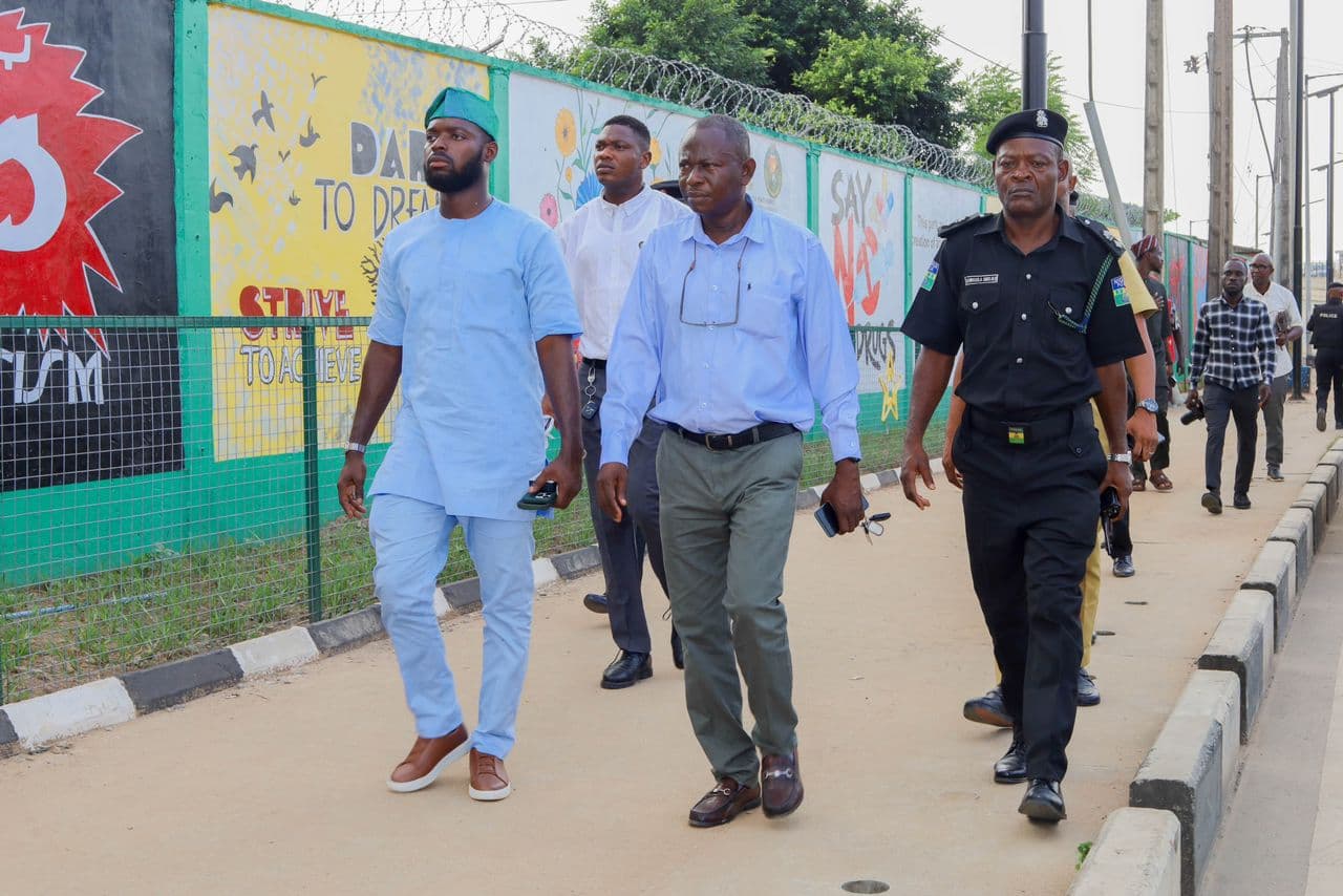 Inspection of Oba Ogunji Road