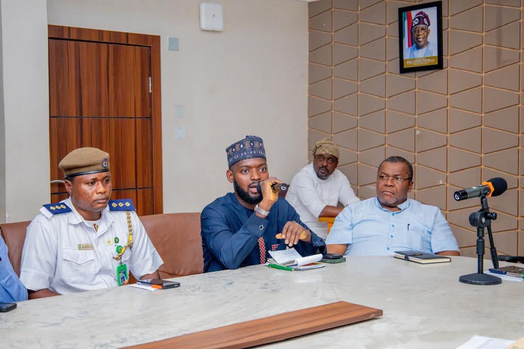 Agege LG Strengthens Partnership for a Cleaner Environment